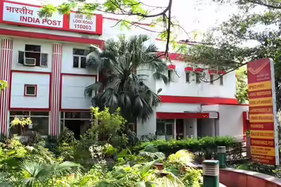 India Temporarily Suspends Most Postal Services to the U.S.