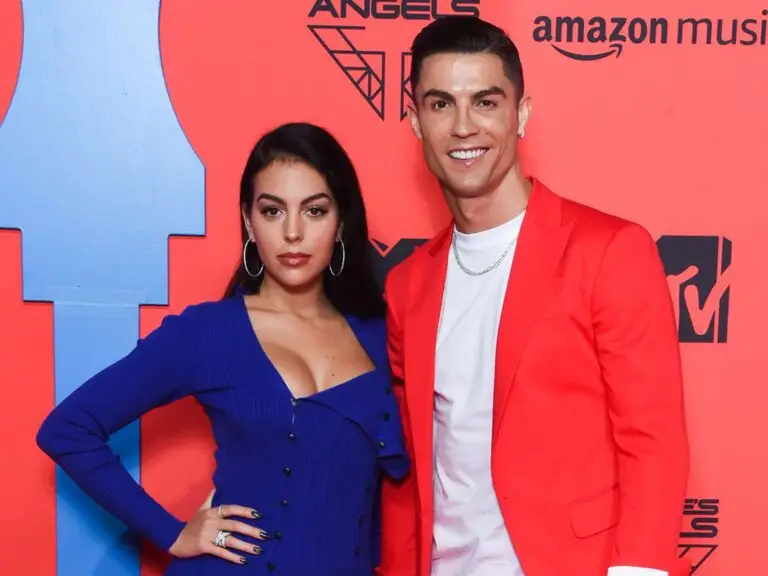 cristiano-ronaldo-georgina-rodriguez-tout-1e2549f238af422d844db9e854278309