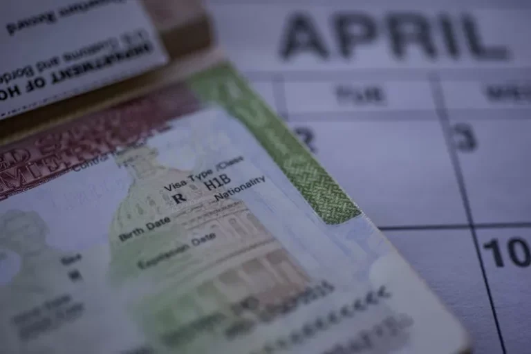 h-1b-visa-stock-image